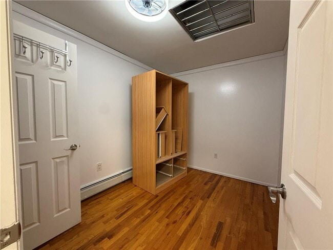 Building Photo - 1922 W 13th St