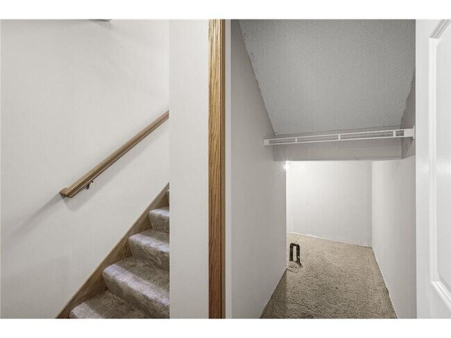 Building Photo - 13840 54th Ave N