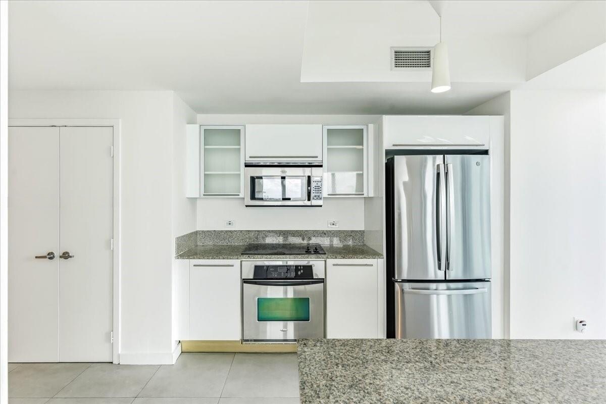 Building Photo - 888 Biscayne Blvd
