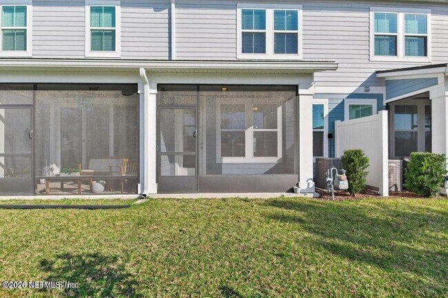Building Photo - 260 Brandon Lks Dr