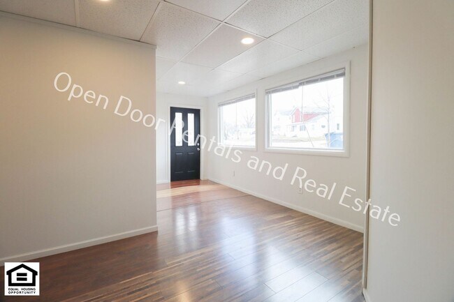 Building Photo - 17425 IN-37