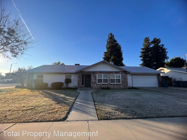 Building Photo - 3 br, 2 bath House - 1697 E. Avila Dr