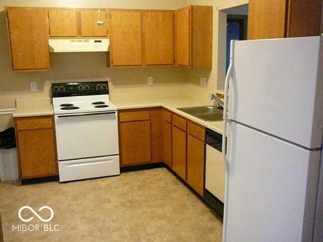 Building Photo - 6209 Pinnacle Blvd