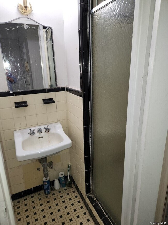 Building Photo - 98-51-98-64 64th Ave