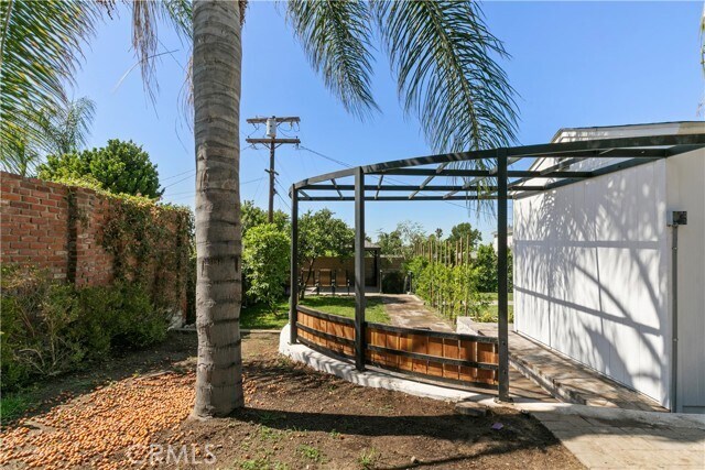 Building Photo - 536 Hampton Rd