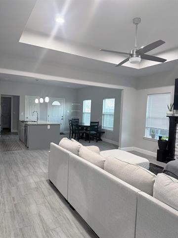 Building Photo - 4865 Melodylane St