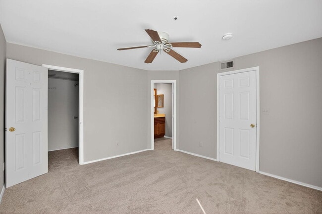 Building Photo - 13564 Lord Sterling Pl