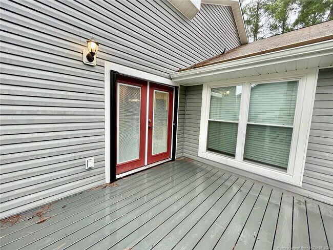 Building Photo - 431 Offing Dr