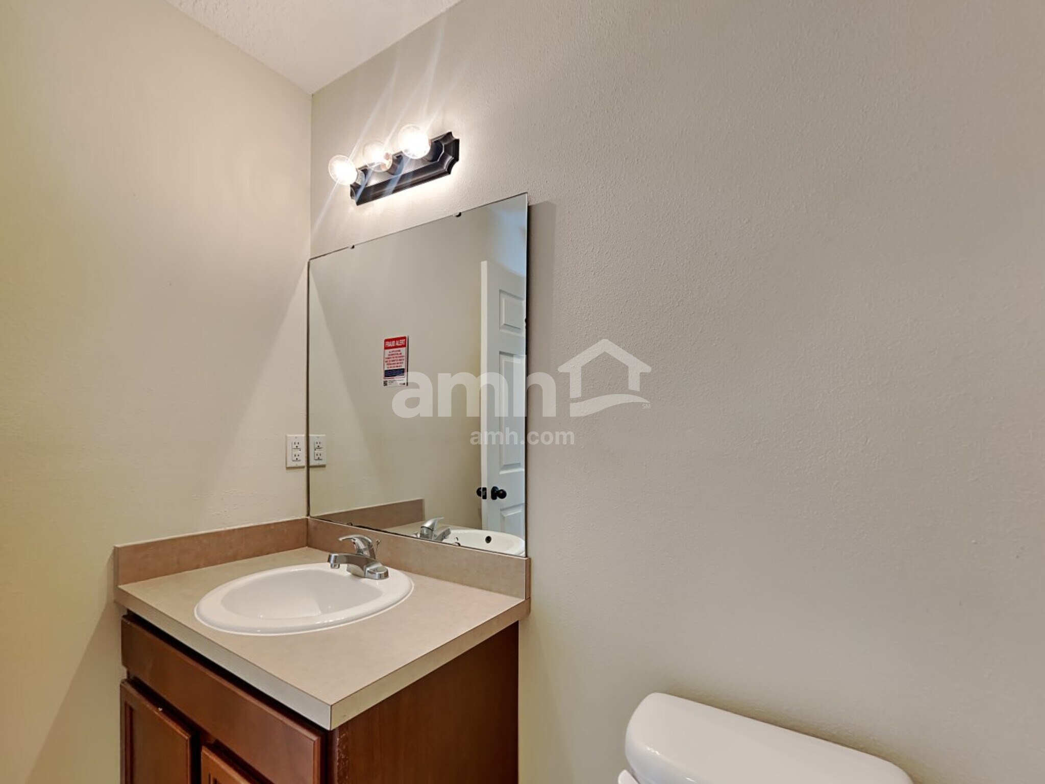 Building Photo - 7344 Rapid River Dr E