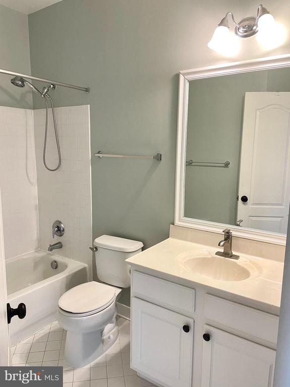 Building Photo - 12817 Clarks Crossing Dr