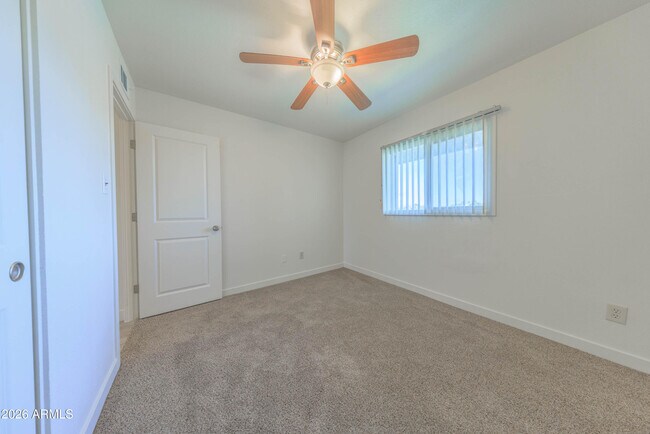 Building Photo - 4558 N 15th Ave