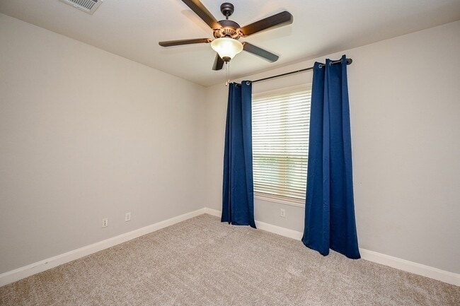 Building Photo - 5315 Little Creek Ct