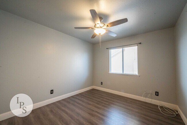 Building Photo - 3676 Baron Ave