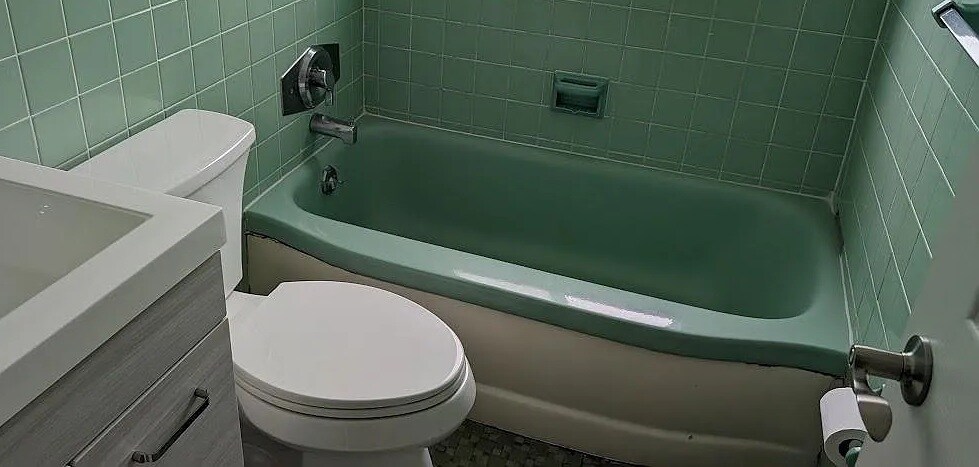 bathroom - 2344 1st Ave N