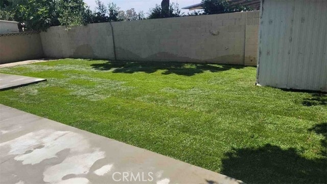 Building Photo - 15649 Aravaca Dr