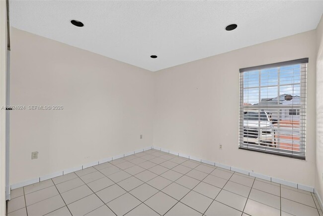 Building Photo - 13440 SW 28th St