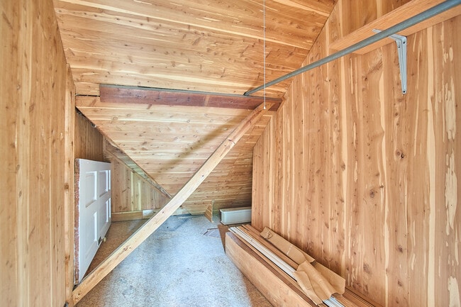 Building Photo - 2020 Pershing St