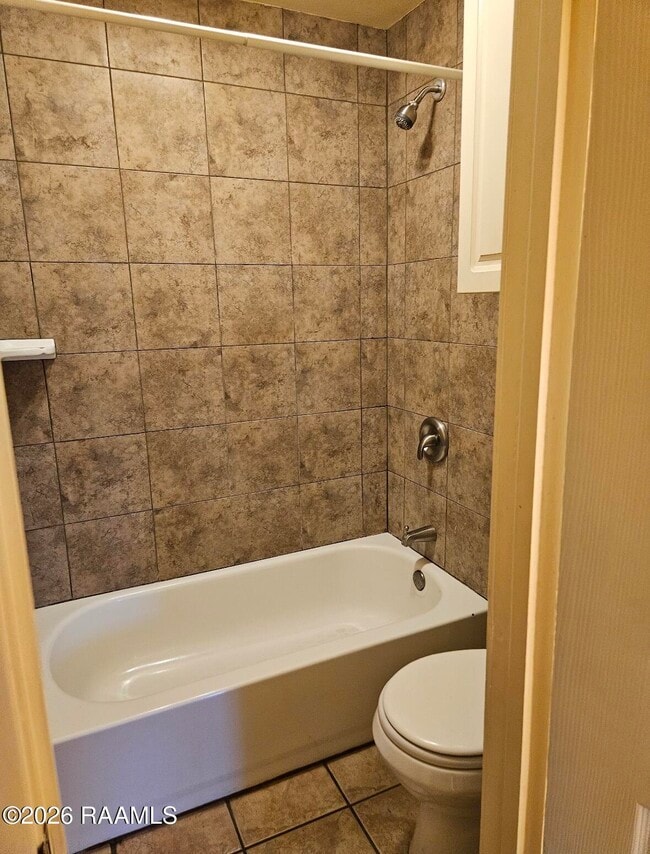 Building Photo - 220 Doucet Rd