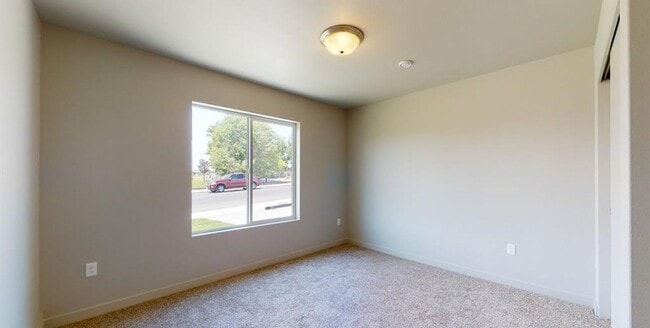 Building Photo - Modern 3 Bedroom, 2 Bathroom Townhouse for...