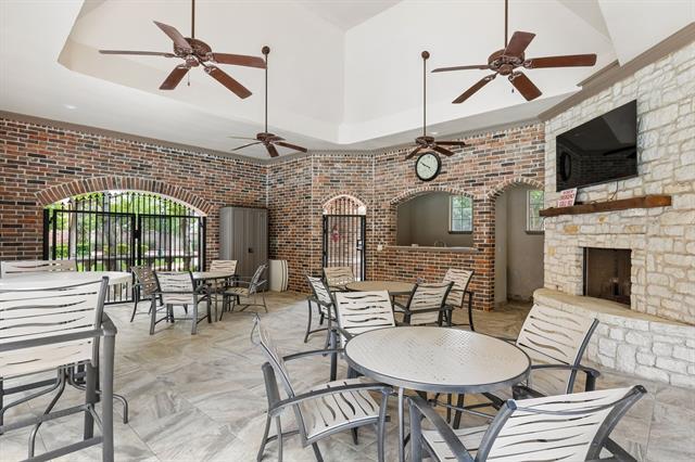 Building Photo - 4147 Towne Green Cir