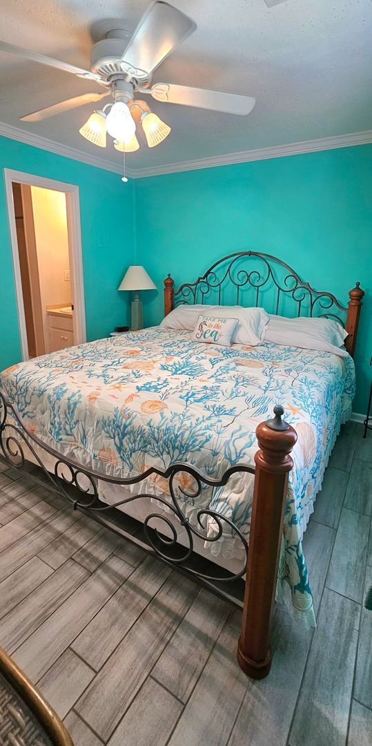 Building Photo - Cozy Cottage – Just 1 Block from the Beach