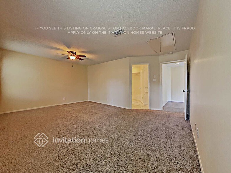 Building Photo - 13414 Pantano Dr