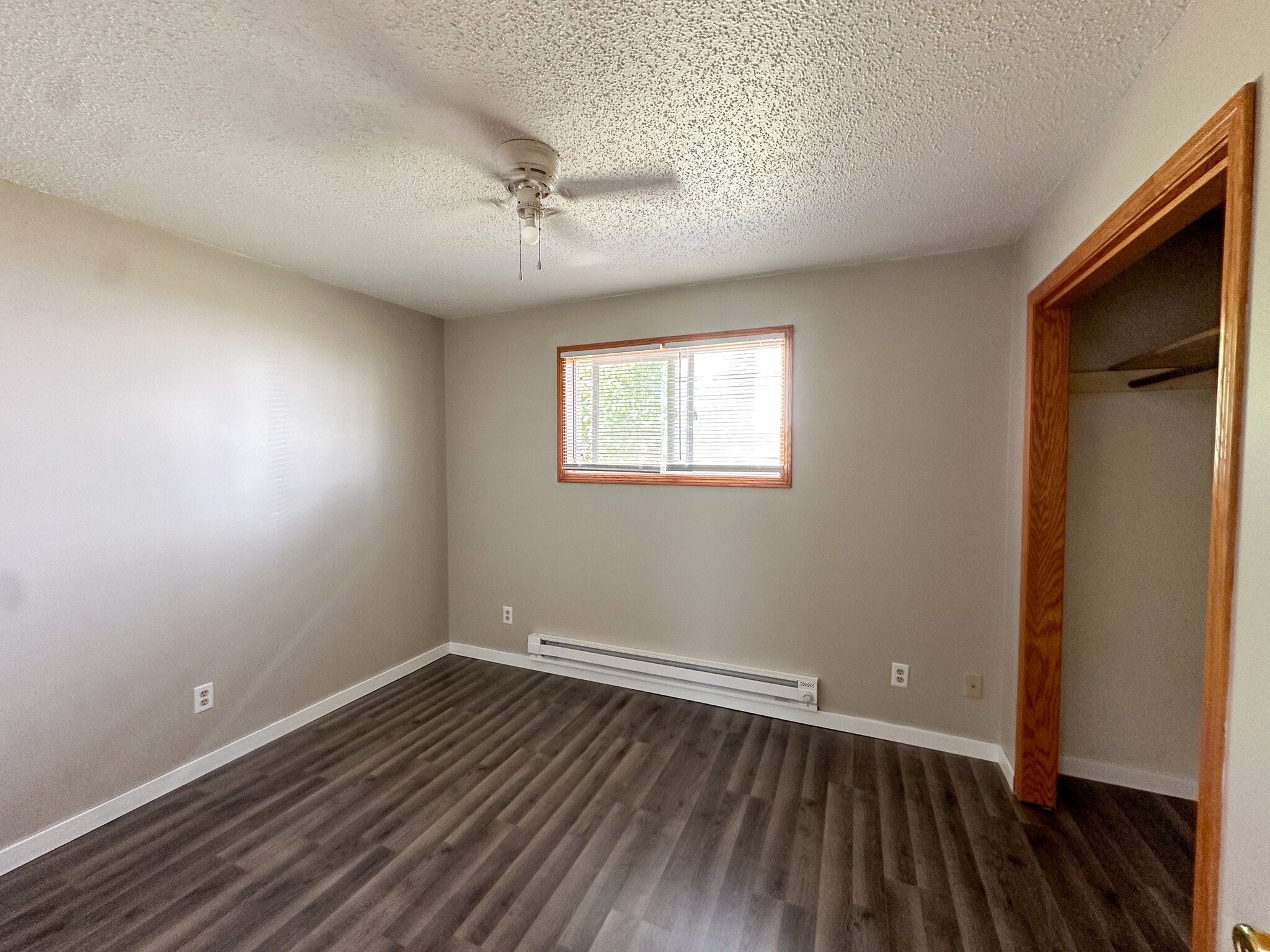 Building Photo - 1317 La Crescent St