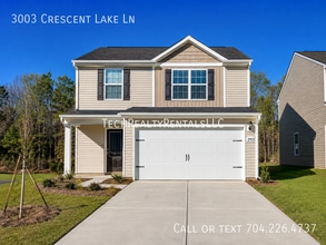 Building Photo - 3003 Cres Lk Ln