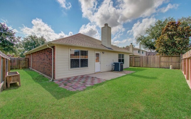 Building Photo - 5010 Brower Crest Dr