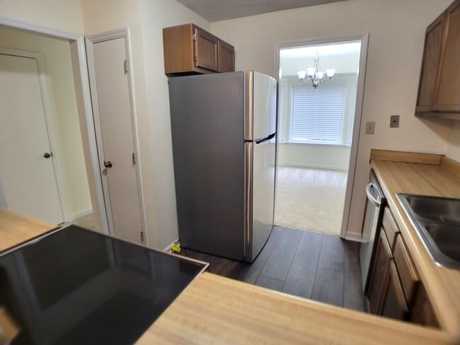 Building Photo - GLEND6917