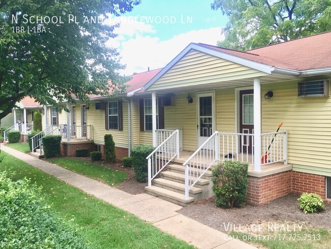 Building Photo - 303 N School Pl