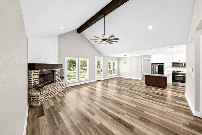 Building Photo - Where Southern Charm Meets Everyday Comfort