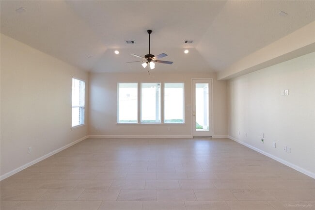 Building Photo - 9004 Cimarron River Ln