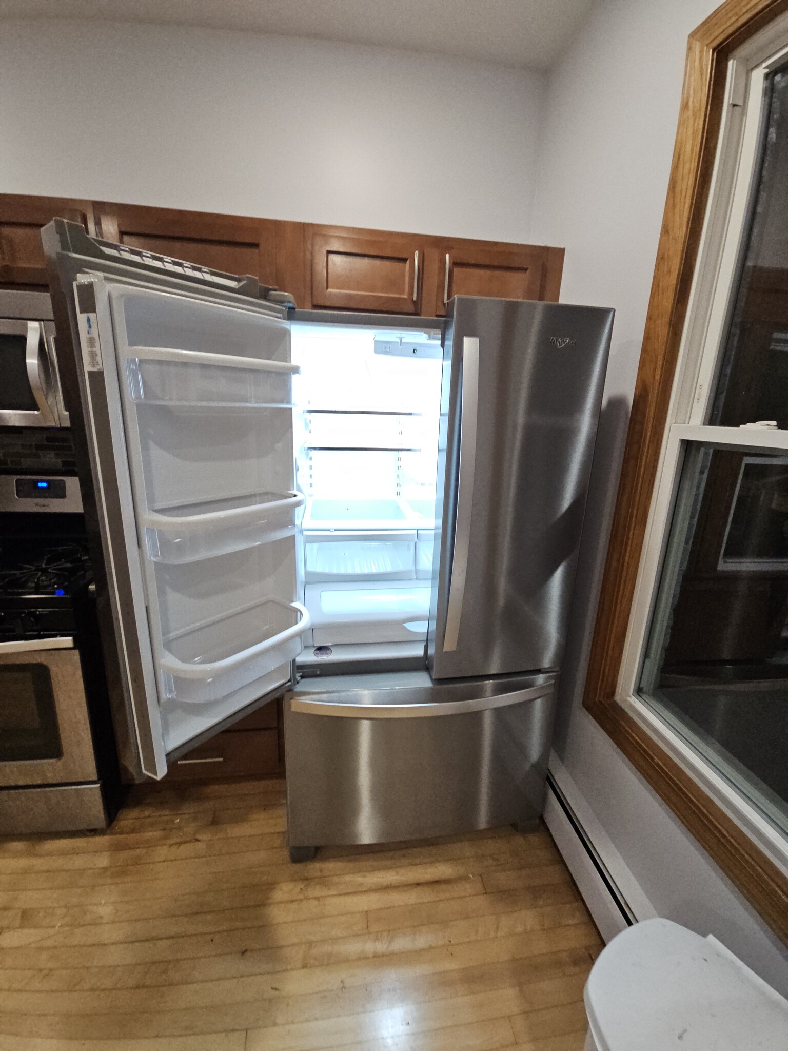 Refrigerator - 2540 N Avers Ave