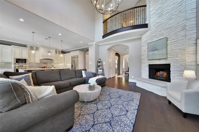 Building Photo - 1332 Gardenia Dr