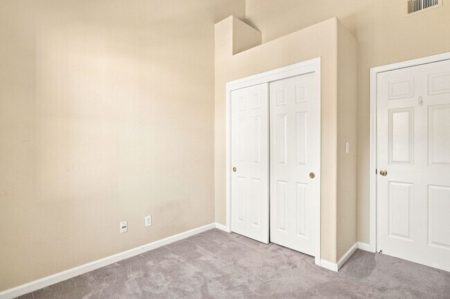 Building Photo - 151 Pacchetti Way