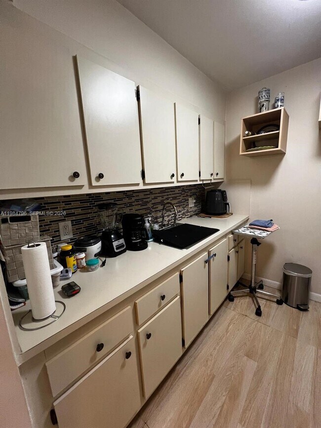 Building Photo - 1551 SW 135th Terrace