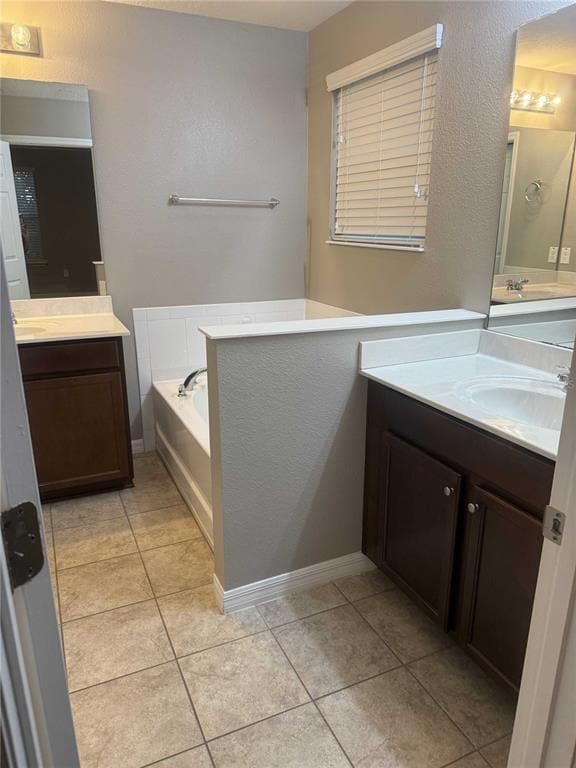 Building Photo - 12030 Silverlake Park Dr