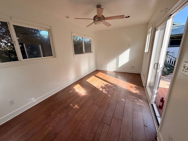 Building Photo - 1580 Alako St