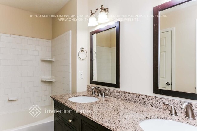 Building Photo - 1615 Heyford Cir NW