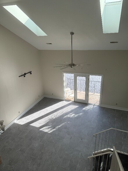 Building Photo - 217 Double Eagle Dr