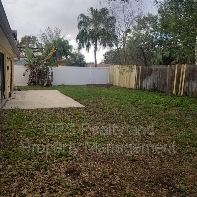 Building Photo - 3359 Hillmont Cir