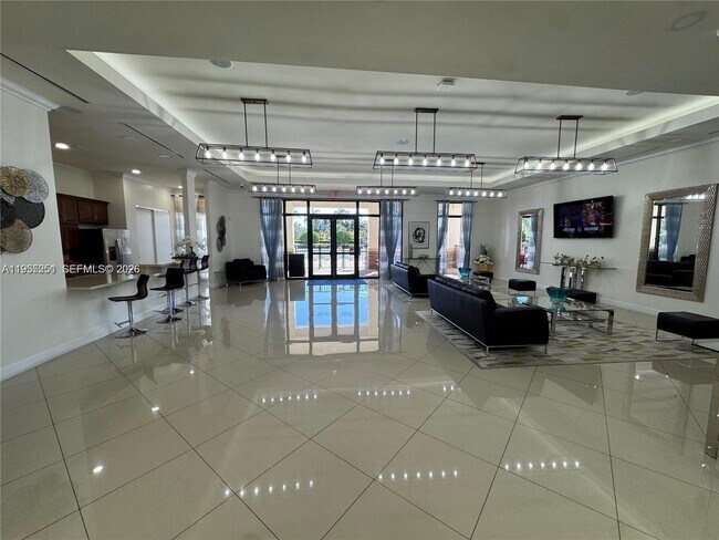 Building Photo - 394 NE 37th Ave