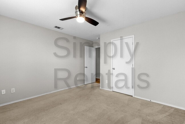 Building Photo - 2630 Massey Ln