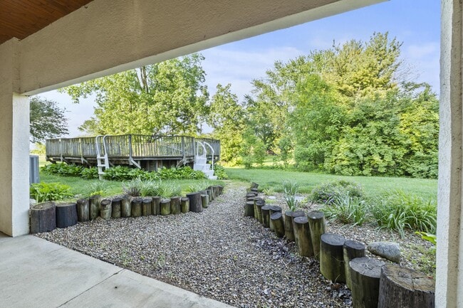 Building Photo - 7711 Hayden Run Rd