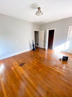 Building Photo - 207 E 51st St