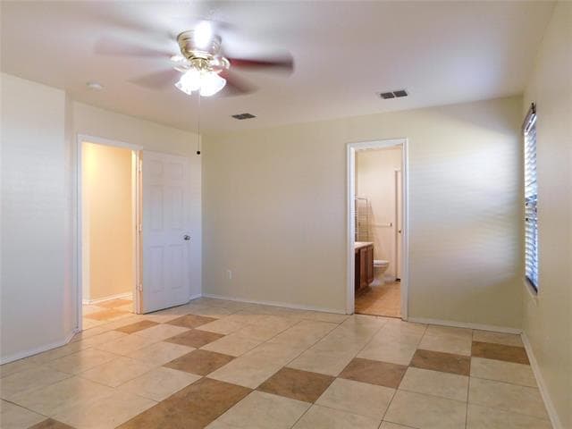 Building Photo - 2801 Saddle Dr