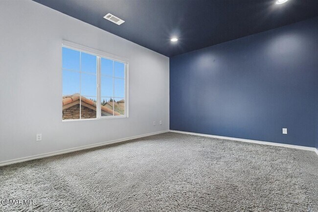 Building Photo - 9651 Sagebrush Ave