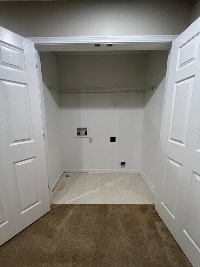 Building Photo - 4 Bedroom Home INDIAN TRAIL