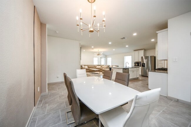 Building Photo - 28938 Yukon River Ct
